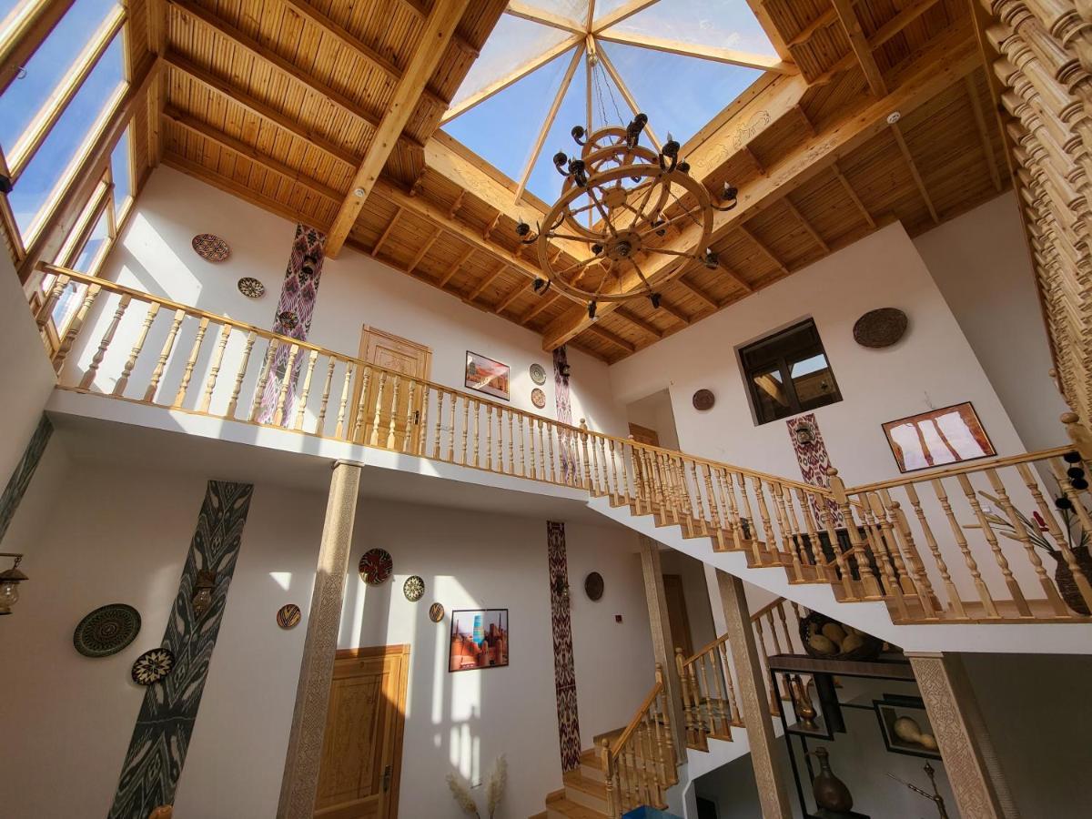 Ulli Oy Boutique Hotel & Terrace Chiva Exteriér fotografie