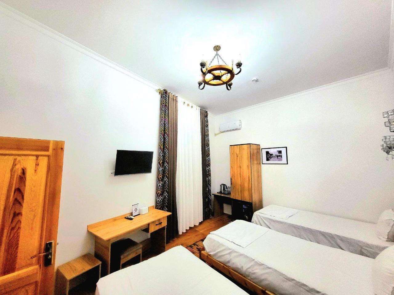 Ulli Oy Boutique Hotel & Terrace Chiva Exteriér fotografie