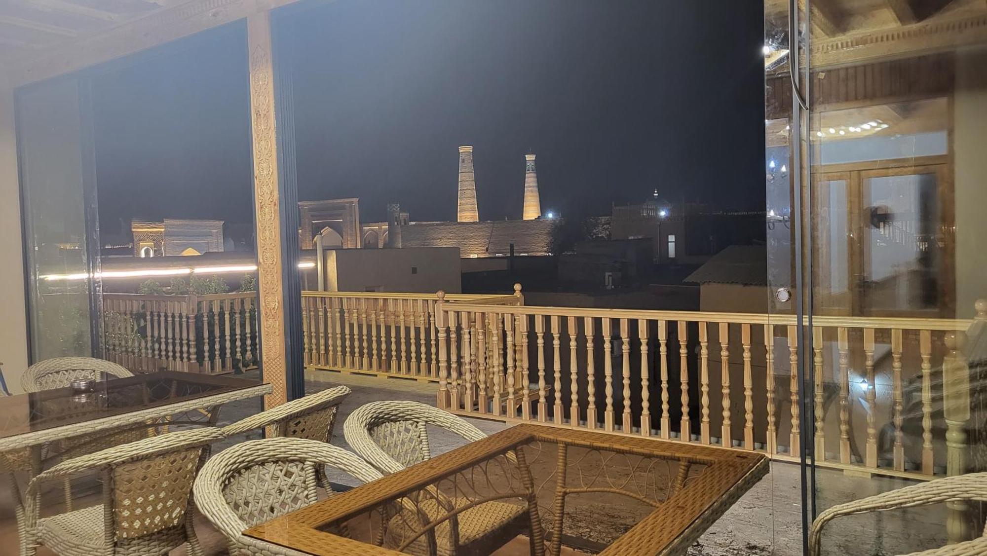 Ulli Oy Boutique Hotel & Terrace Chiva Exteriér fotografie